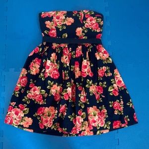 Strapless cotton dress